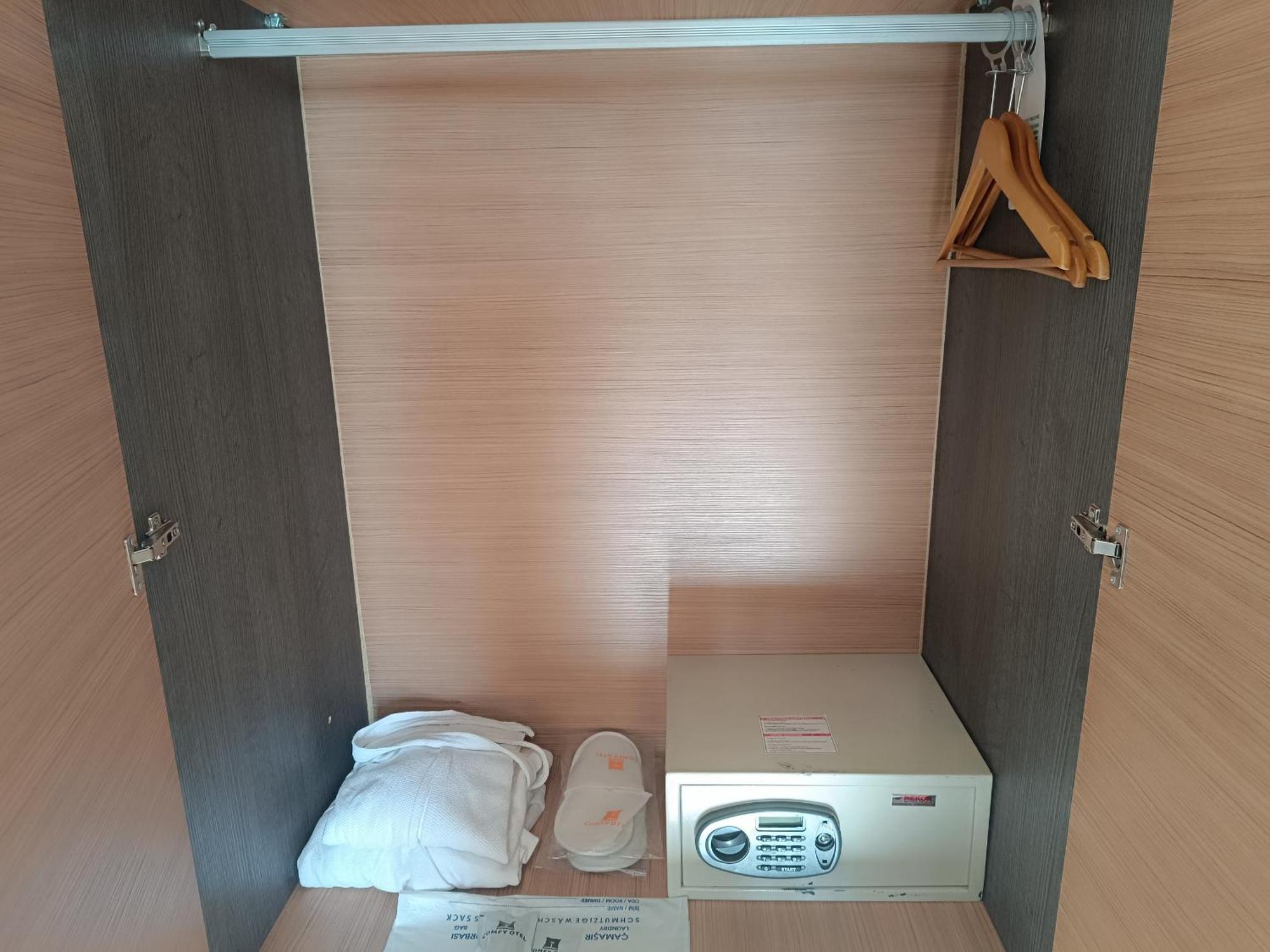 Comfy Otel Antalya Lara Luaran gambar