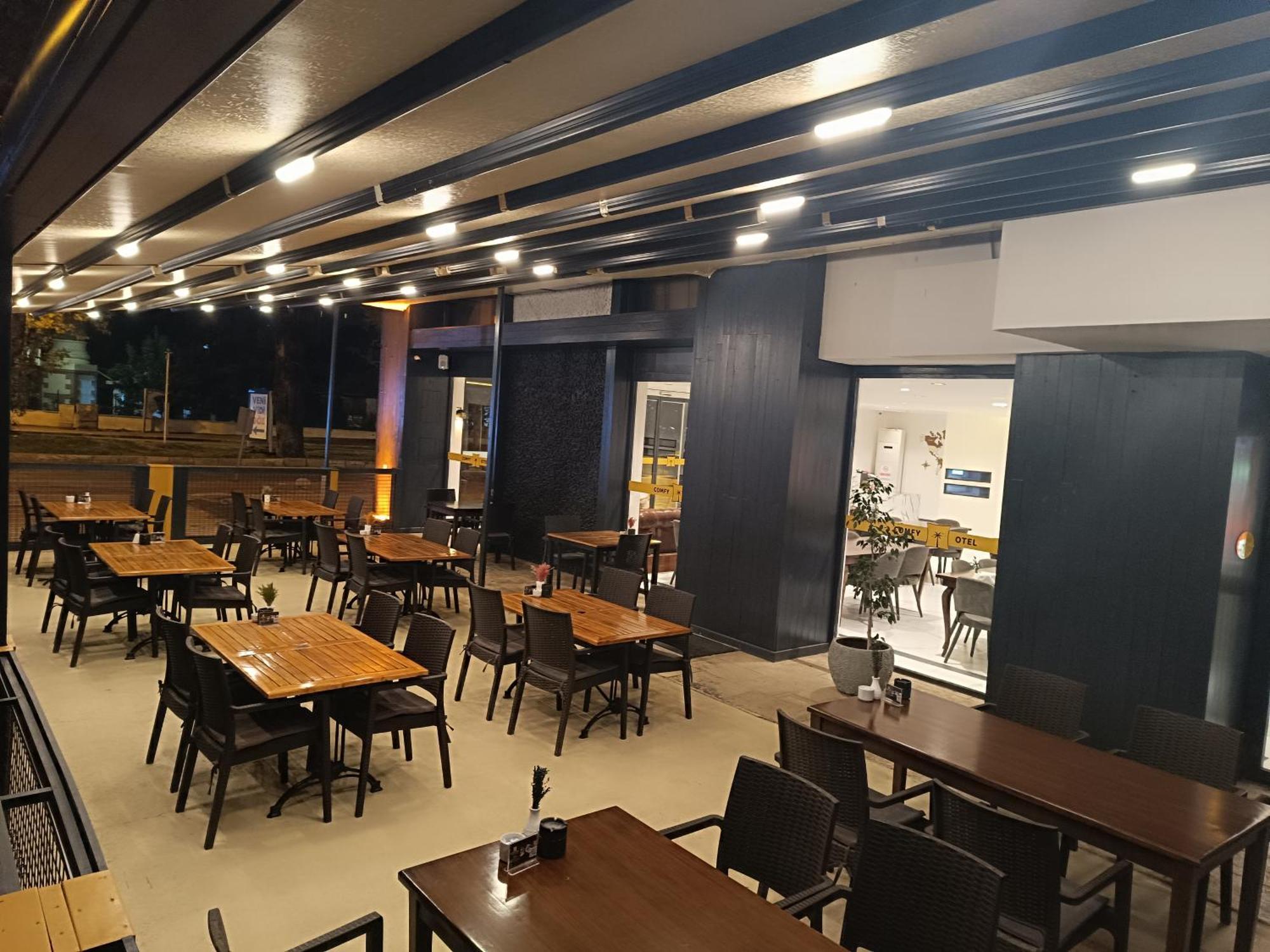 Comfy Otel Antalya Lara Luaran gambar